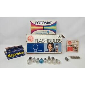 Camera Flash Bulb Vintage Mixed Lot of 38 GE Magicubes Fotomat 5B AG-1 M3B Blue